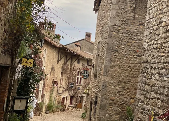 Casa de hóspedes Chez Gabriel Et Sophie 3*